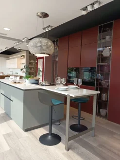 Veneta Cucine Cucina Lounge - riflex moderna rossa con isola scontata 51%- Cucine Ad Isola|Cucine Moderne