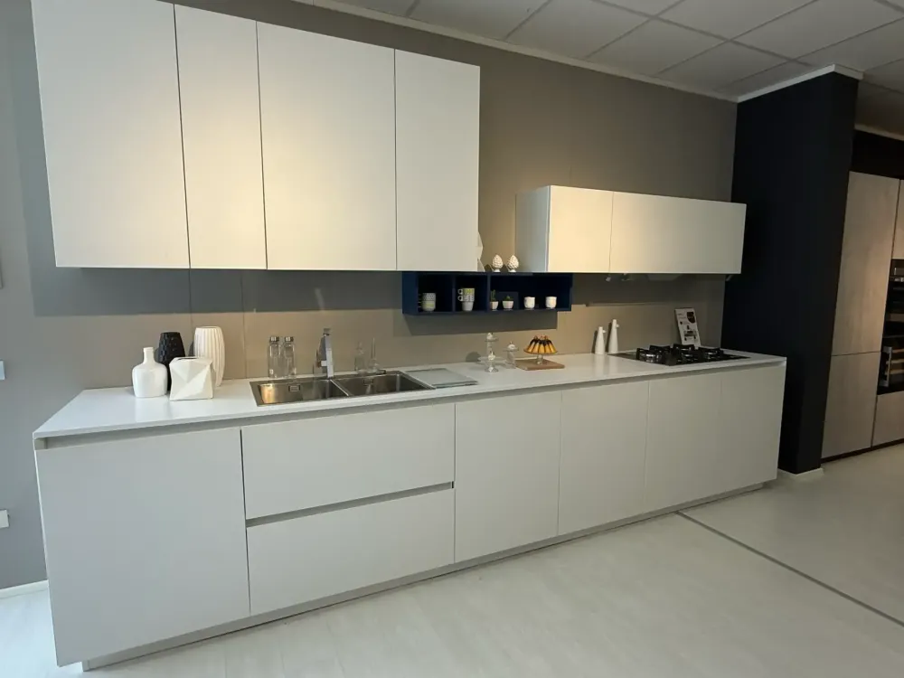 Hot Cucina Materia moderna bianca lineare scontata 50% Cucine Lineari|Cucine Moderne