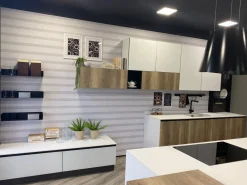 Hot Cucina modello Anta hpl e vetro PREZZO SCONTATO Cucine Ad Isola|Cucine Design