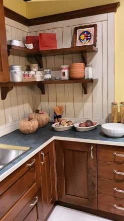 Vettoretti Cucine Cucina modello Cristiana PREZZO SCONTATO 42%- Cucine Ad Angolo