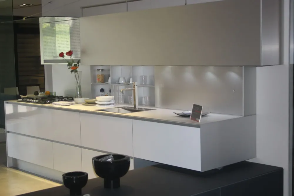 Cucina modello Riciclantica PREZZO SCONTATO 52%^Valcucine Outlet