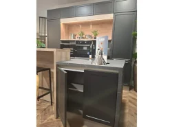 Cucina moderna con isola Giglio expo a prezzo scontato^Pensarecasa Online