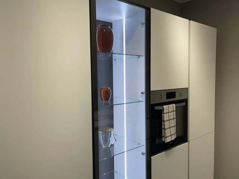 Arredo3 Cucina moderna con isola Mod kali a prezzo scontato- Cucine Ad Isola|Cucine Moderne