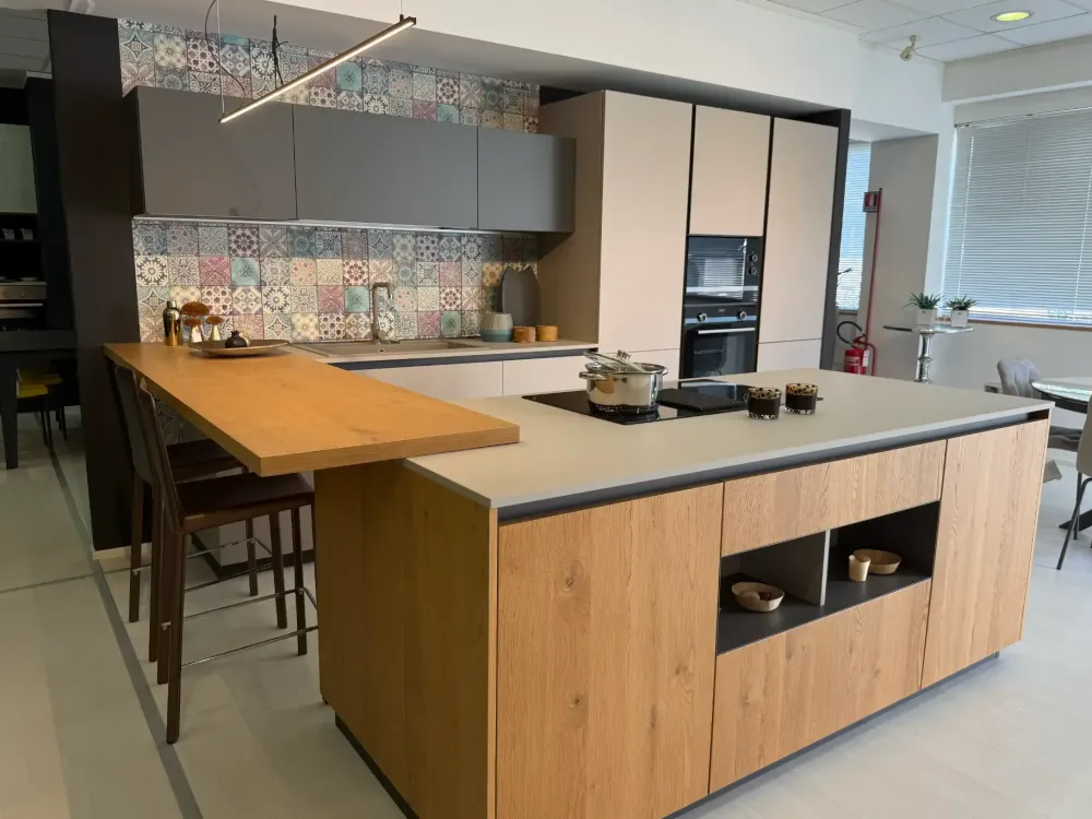 Arrex Cucina moderna con isola Loft xxl a prezzo ribassato- Cucine Ad Isola|Cucine Moderne