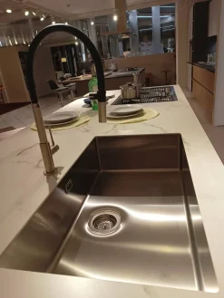 Cucina moderna con penisola Mènta a prezzo scontato^Binova Online