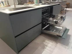 Cucina moderna con penisola Mènta a prezzo scontato^Binova Online