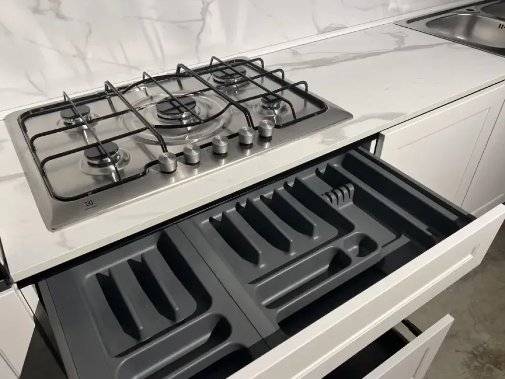 Discount Cucina moderna lineare Dora a prezzo ribassato Cucine Lineari|Cucine Moderne