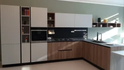 Cucina moderna noce con penisola Azimut in offerta^Essebi Hot