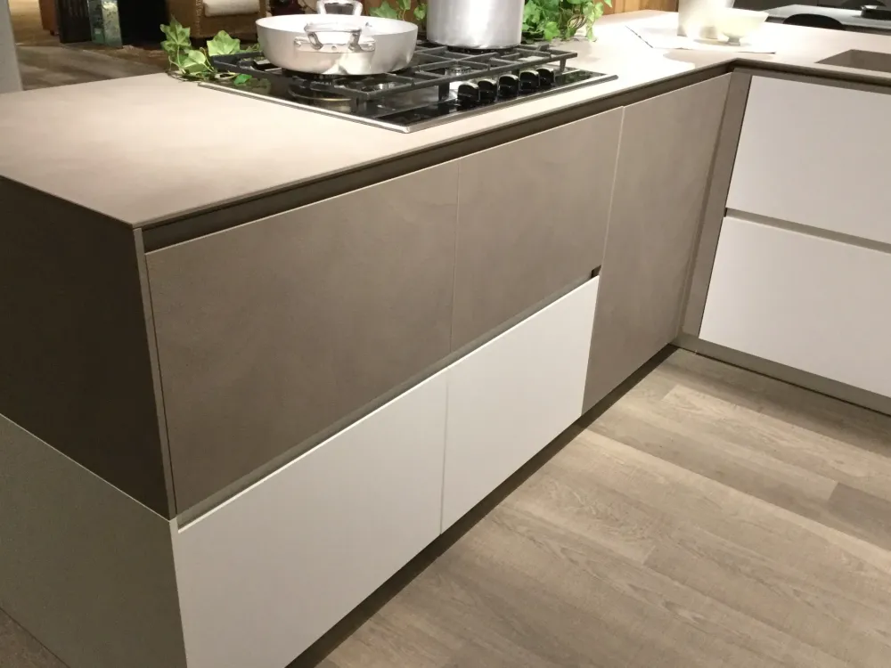 Cucina Monoliti design tortora ad angolo scontata 55%^Meson's Cucine Hot