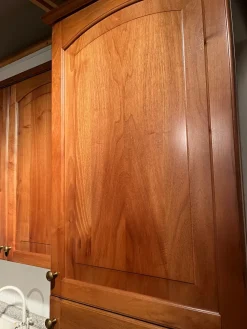 Online Cucina noce classica ad angolo Regina Cucine Ad Angolo