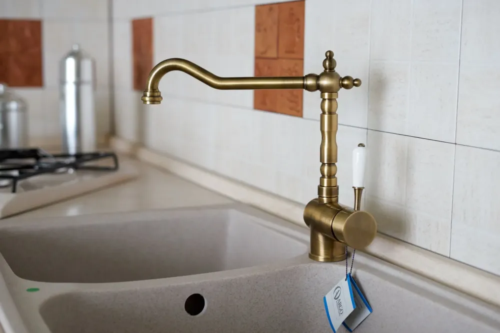 Artigianale Cucina noce country ad angolo Doppio dentello in offerta- Cucine Ad Angolo|Cucine Country