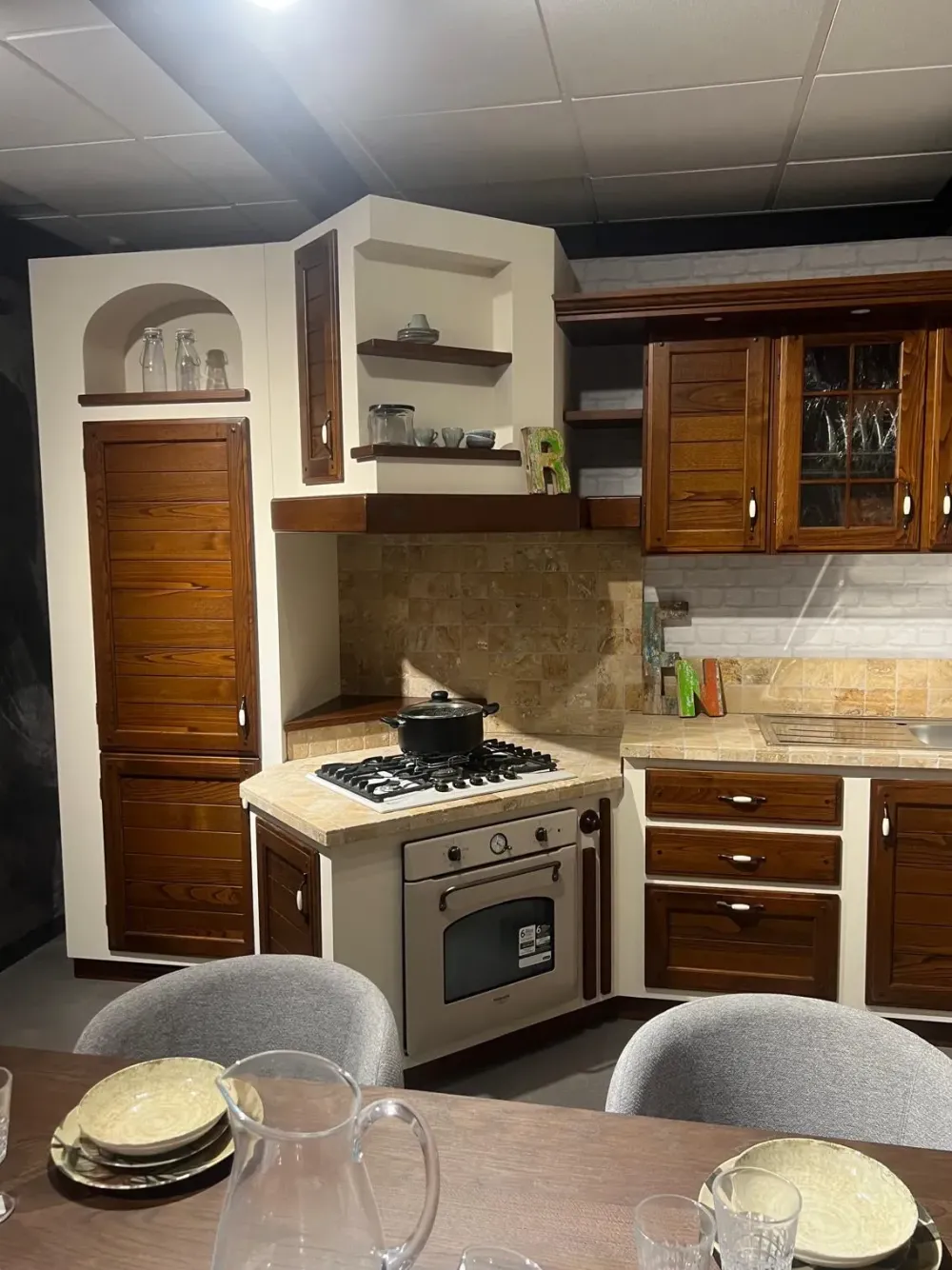 Cucina noce in muratura ad angolo Ger a soli 11000 Euro^Giaconi & Raponi Online