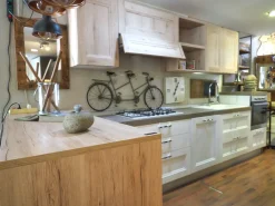 Hot Cucina Nuovi mondi cucine Cucina shabby white con penisola in offerta  OFFERTA OUTLET sconto 66% Cucine Con Penisola