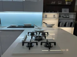 Cucina Oyster con penisola con un ribasso imperdibile^Veneta Cucine Clearance