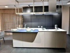 Cucina moderna con penisola altri colori in laccata opaco Phoenix^Poliform New