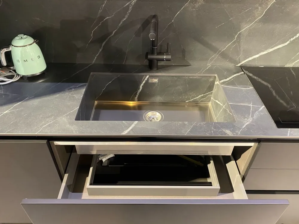 Cucina Pop lineare con un ribasso imperdibile^Mobilturi Outlet