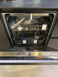 Cucina Pop lineare con un ribasso imperdibile^Mobilturi Outlet