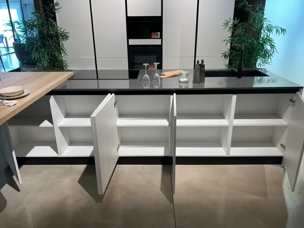 Sale Cucina pop moderna bianca con isola scontata 61% Cucine Ad Isola|Cucine Moderne