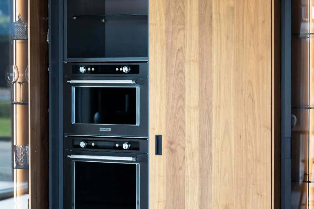 Cucina design ad isola grigio in laccato opaco Ingrosso cucine moderne icm62^Primopiano Cucine Clearance