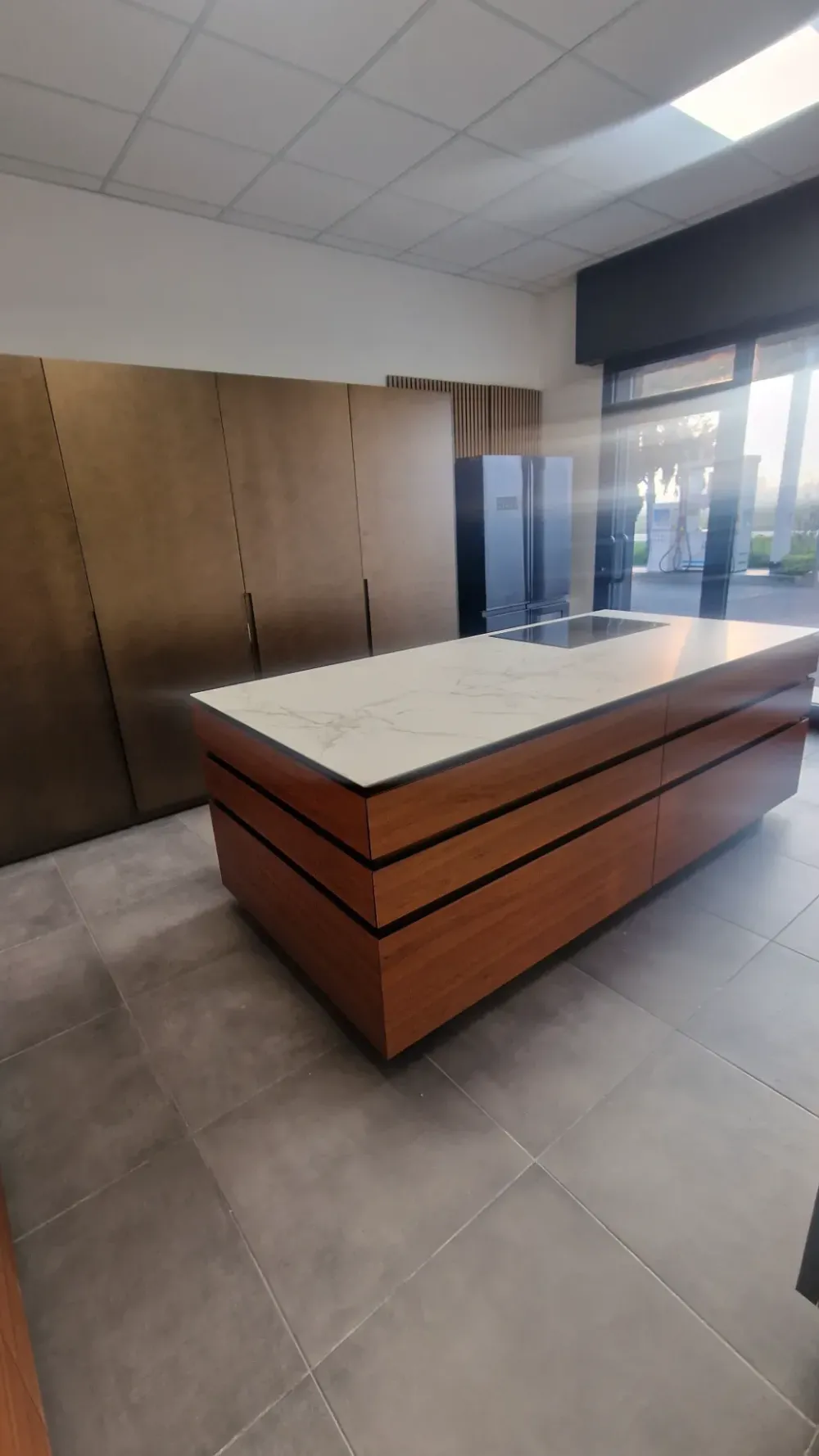 Discount Cucina rossa design con isola Cucina 45* a soli 27200 Euro Cucine Ad Isola|Cucine Design