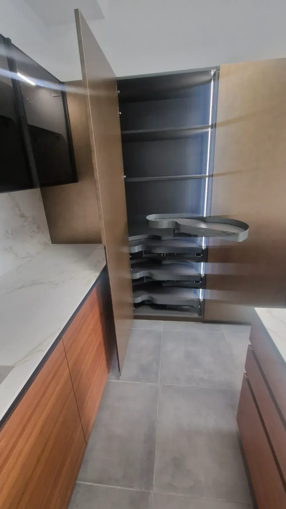 Discount Cucina rossa design con isola Cucina 45* a soli 27200 Euro Cucine Ad Isola|Cucine Design