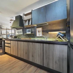 Collezione esclusiva Cucina rovere chiaro industriale con penisola Cucina industrial colonne e piano snack - Cucine Con Penisola