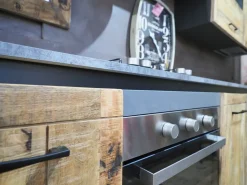 Outlet Cucina rovere chiaro industriale lineare Cucina industriale  vintage in legno e ferro  offerta unica in offerta Cucine Lineari