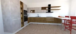 Cucina rovere chiaro moderna con penisola Sp22 scontata^Astra Hot