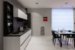 Cucina moderna lineare bianca in laminato opaco Delinea^Scavolini Best