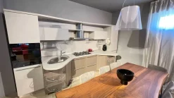 Cucina Skyline moderna grigia lineare scontata 53%^Snaidero New