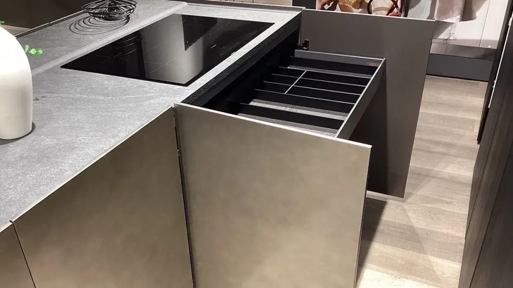 Clearance Cucina Slim con isola con uno sconto imperdibile Cucine Ad Isola|Cucine Design