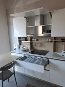 Discount Cucina moderna ad angolo bianca in laminato materico Infinity Cucine Ad Angolo|Cucine Moderne