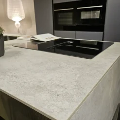 Arredo3 Cucina Time moderna grigia con isola scontata 30%- Cucine Ad Isola|Cucine Moderne