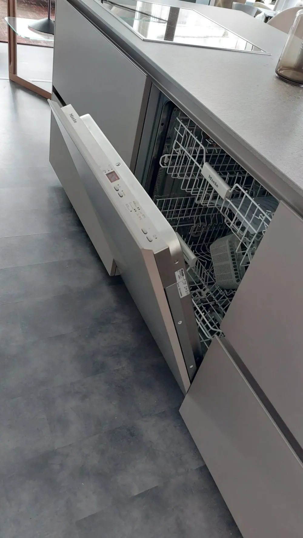 Ernestomeda Cucina tortora design ad isola Soul in Offerta Outlet- Cucine Ad Isola|Cucine Design