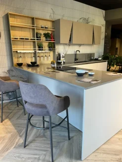 Cucina tortora moderna ad angolo Infinity scontata^Stosa Hot