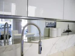 Arredo3 Cucina Vetro design bianca lineare scontata 38%- Cucine Lineari|Cucine Design