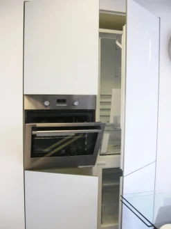 Arredo3 Cucina Vetro design bianca lineare scontata 38%- Cucine Lineari|Cucine Design