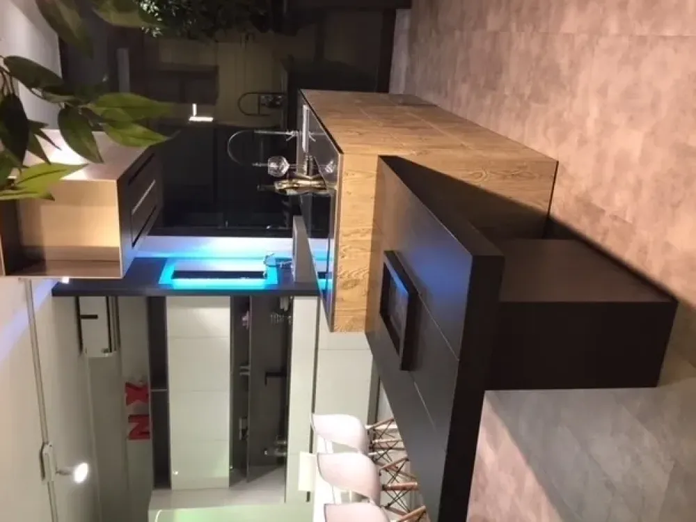 Cucina design ad isola altri colori in legno Line c - abete vecchio massello silver^Zampieri Cucine Best