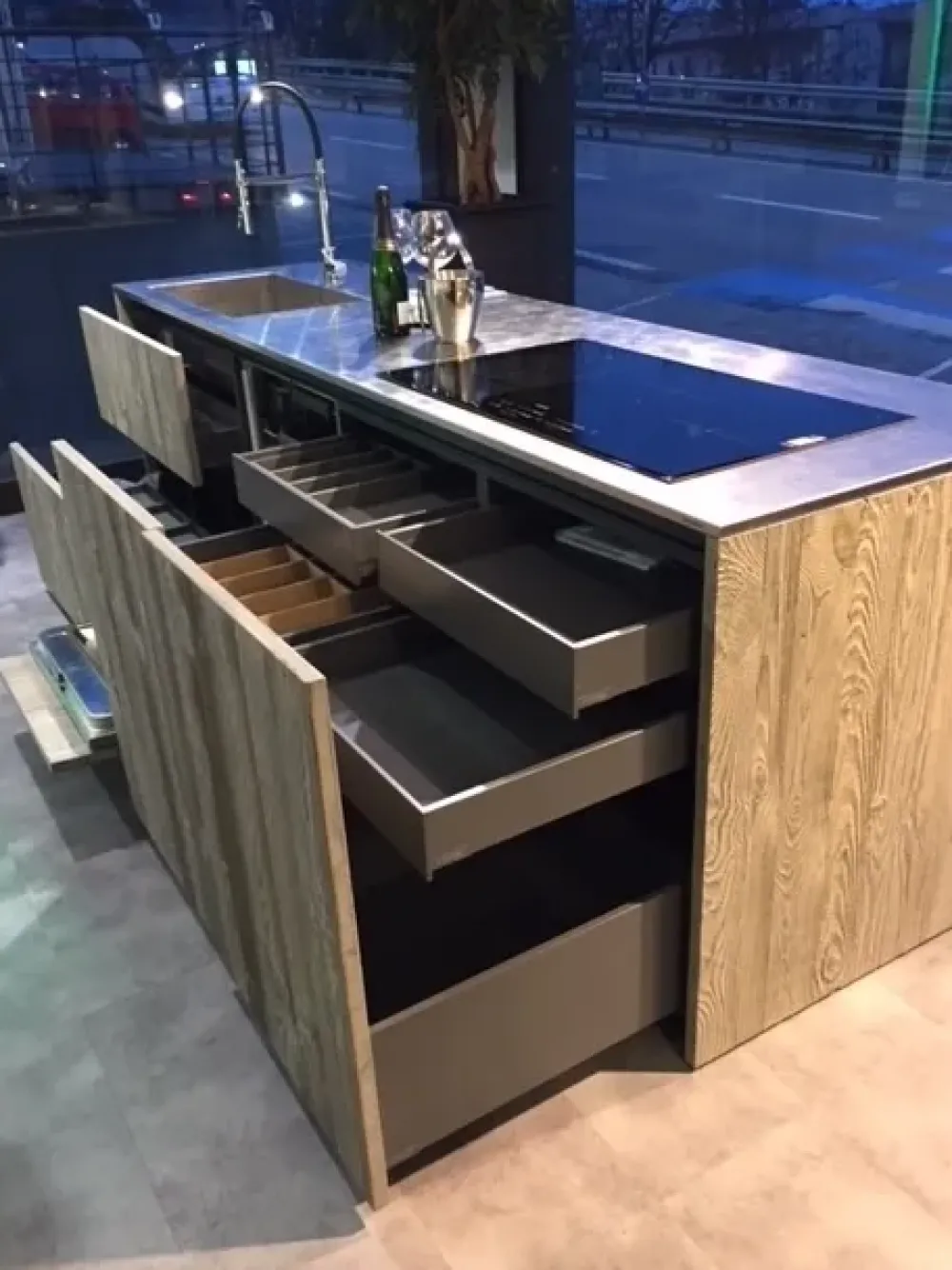 Cucina design ad isola altri colori in legno Line c - abete vecchio massello silver^Zampieri Cucine Best