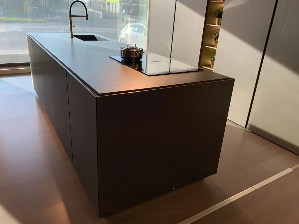 Cucina moderna ad isola altri colori in melaminico Segni^Zampieri Cucine Hot