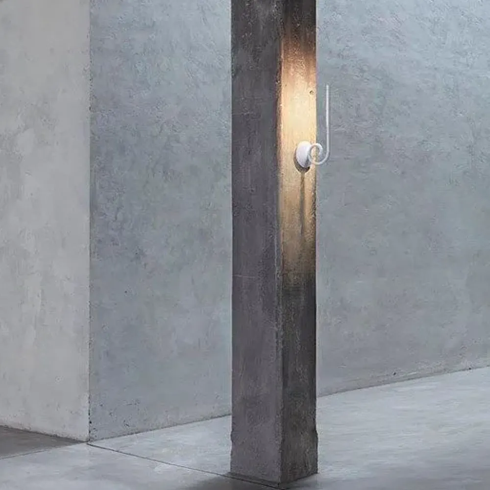 Da parete applique Linea alpha led Bianco con forte sconto^Flos Online