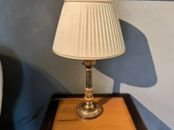 Da tavolo Lampada classica  Oro a prezzi convenienti^Collezione esclusiva Online
