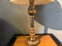 Da tavolo Lampada classica  Oro a prezzi convenienti^Collezione esclusiva Online