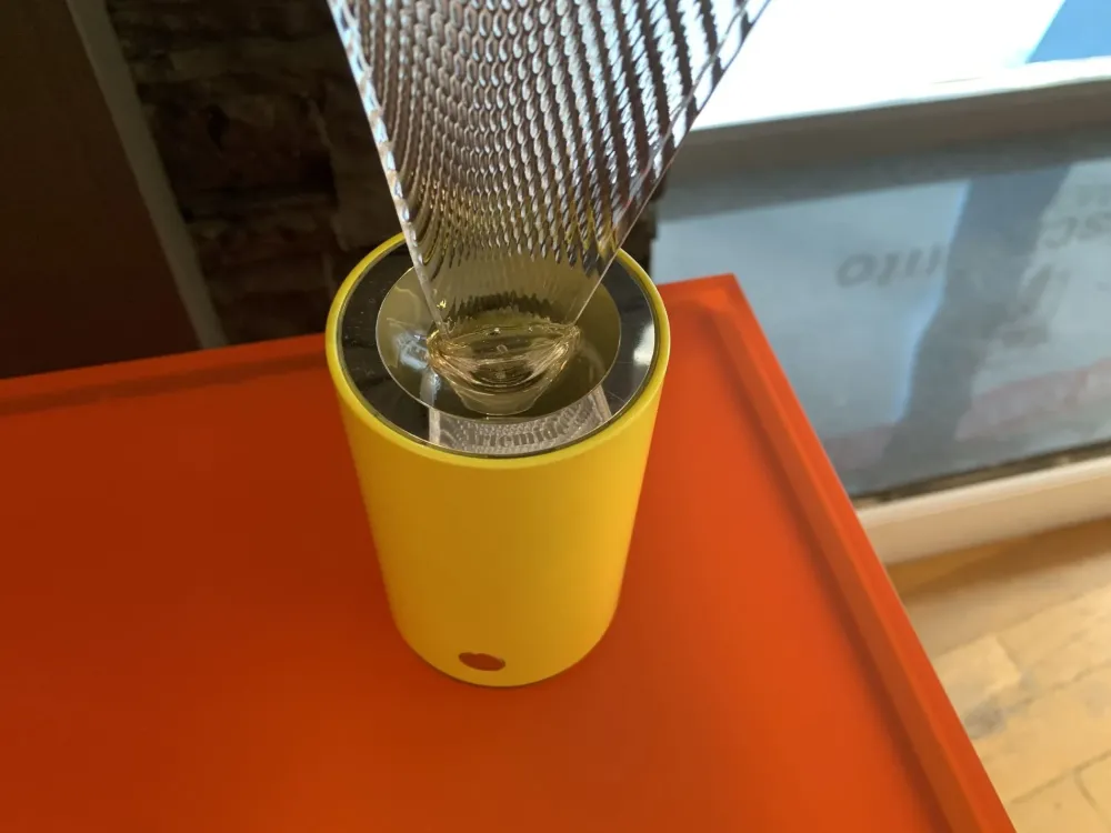 Artemide Da tavolo Cosmic leaf mini a prezzo Outlet- Lampade Da Tavolo