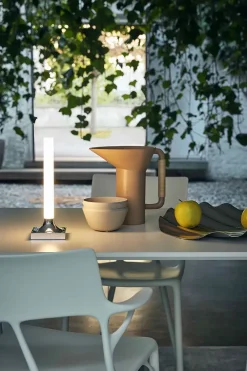 Kartell Da tavolo Goodnight a prezzo Outlet- Lampade Da Tavolo