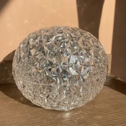 Kartell Da tavolo in altro Planet a prezzo Outlet- Lampade Da Tavolo