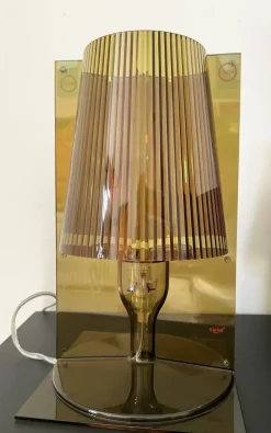 Discount Da tavolo in plastica Take in Offerta Outlet Lampade Da Tavolo