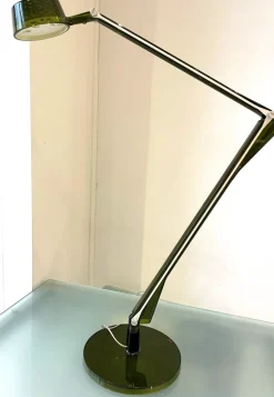 Kartell Da tavolo Aledin dec stile Design a prezzi convenienti- Lampade Da Tavolo