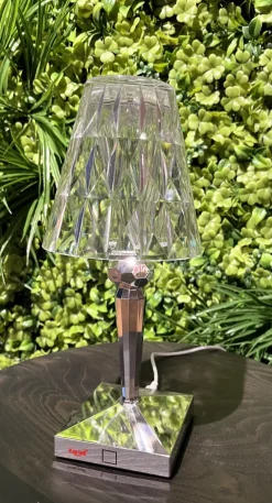 Kartell Da tavolo Battery metal stile Design a prezzi outlet- Lampade Da Tavolo