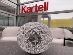 Da tavolo Planet in Offerta Outlet^Kartell Hot